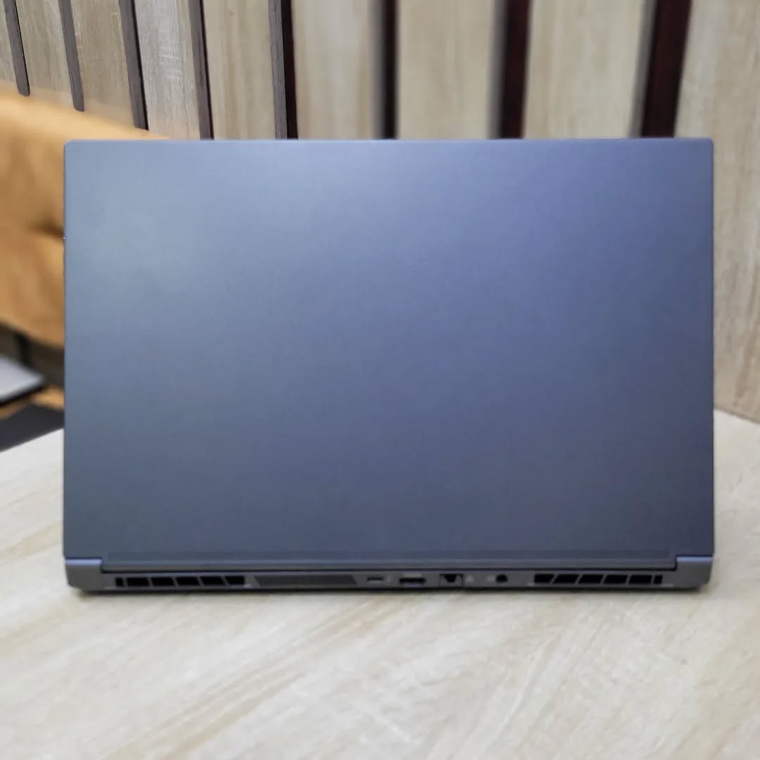 JKoss Ultra slim Elucktronic Max-15 ( i7 11th gen ) – Image 2