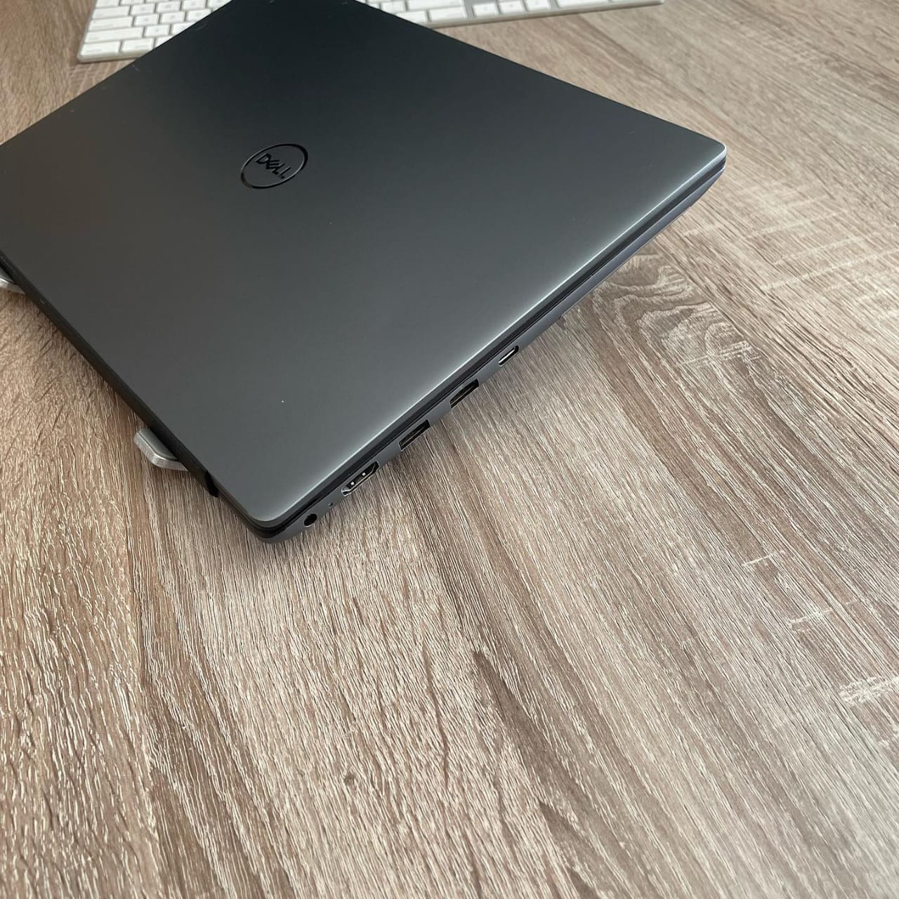 JKoss DELL VOSTRO 5490 Gaming i7 10th gen – Image 5