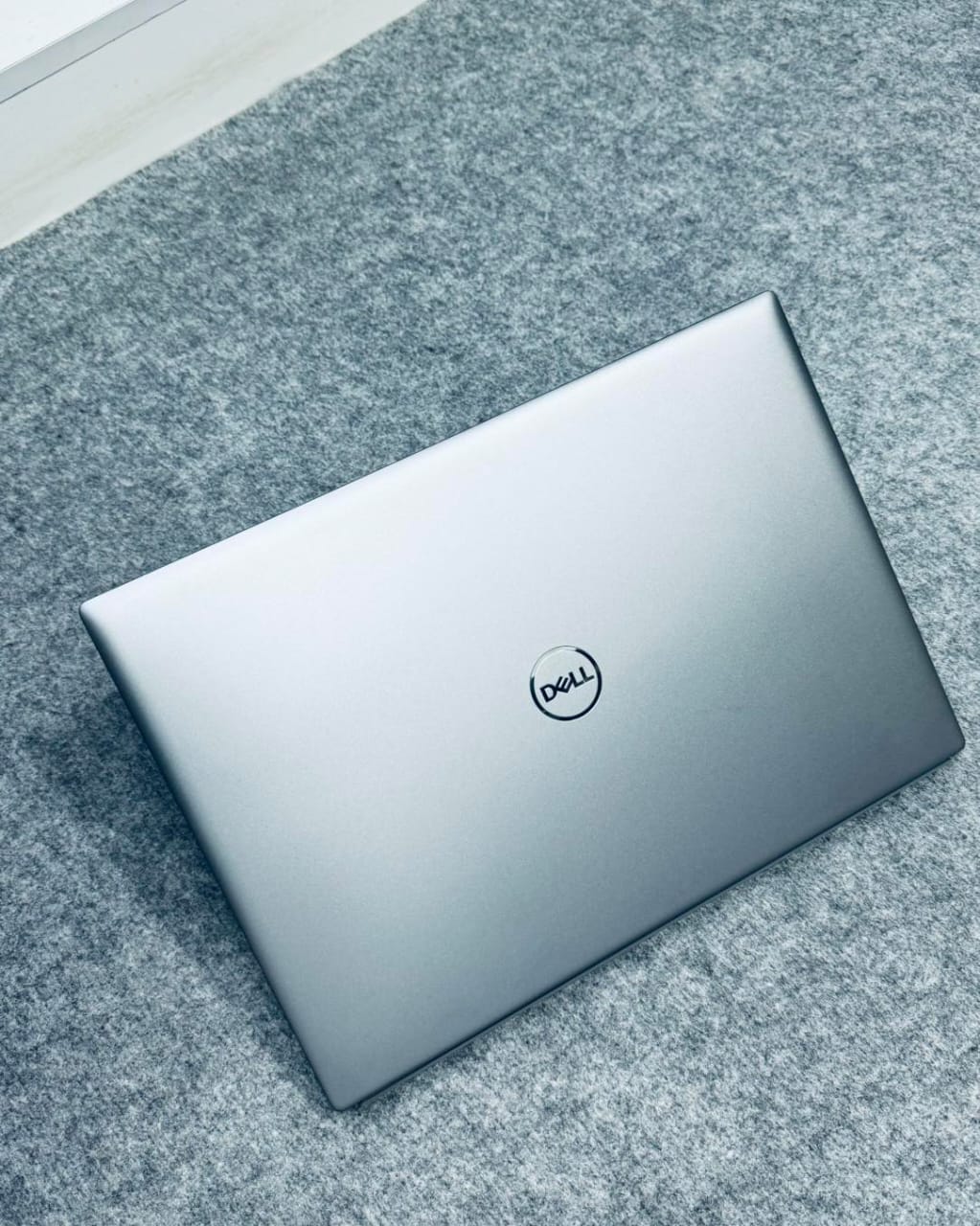 JKoss Ultra slim DELL VOSTRO 5620 i7 12th gen – Image 2