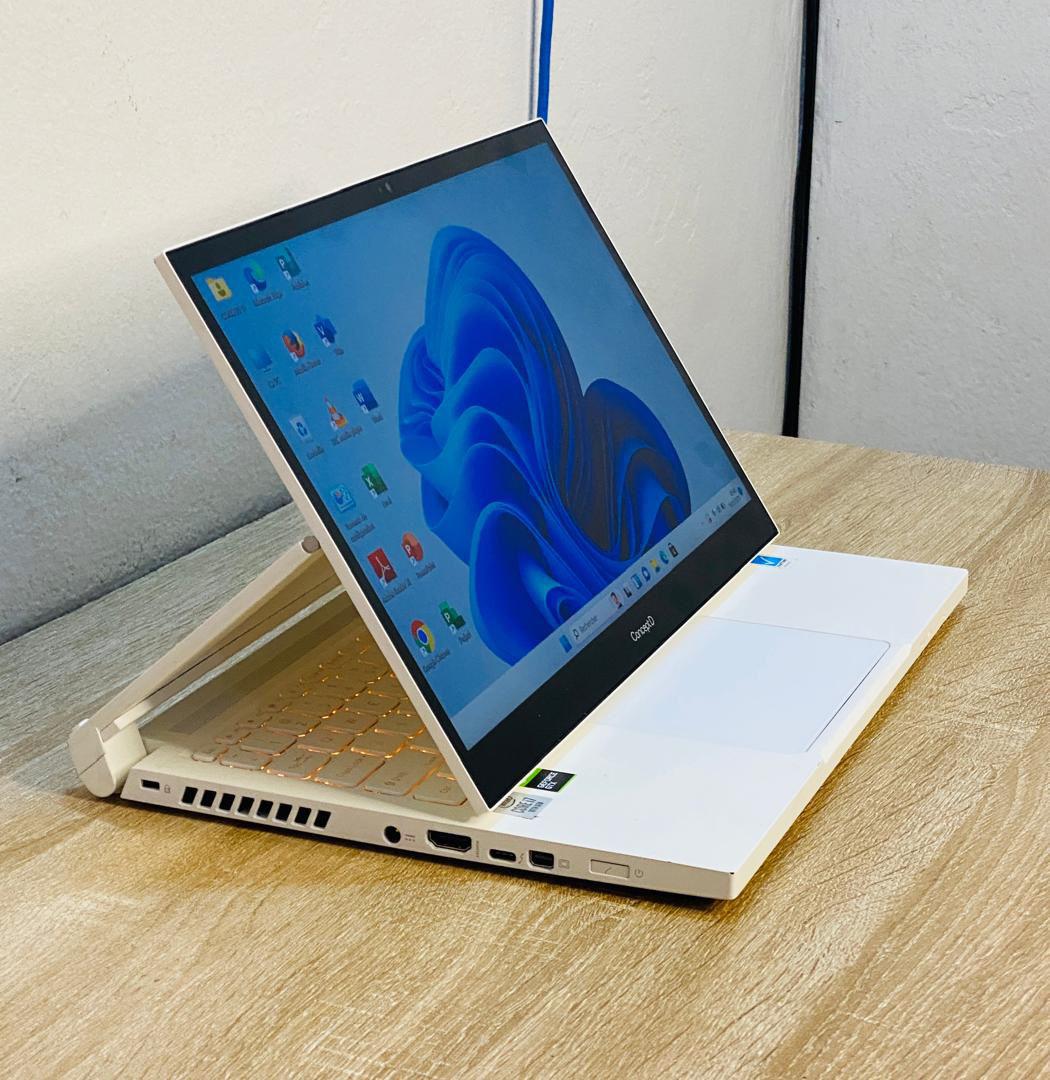 JKoss Acer ConceptD CC314-72G i7 10th gen – Image 3