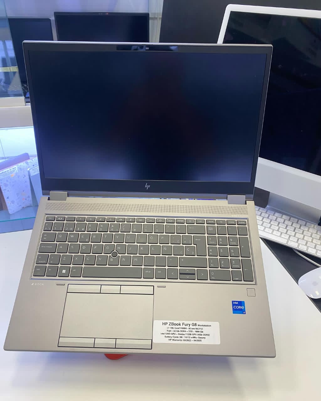 JKoss HP Zbook Fury G8 Mobile workstation version pro Gaming i7 11th gen – Image 5