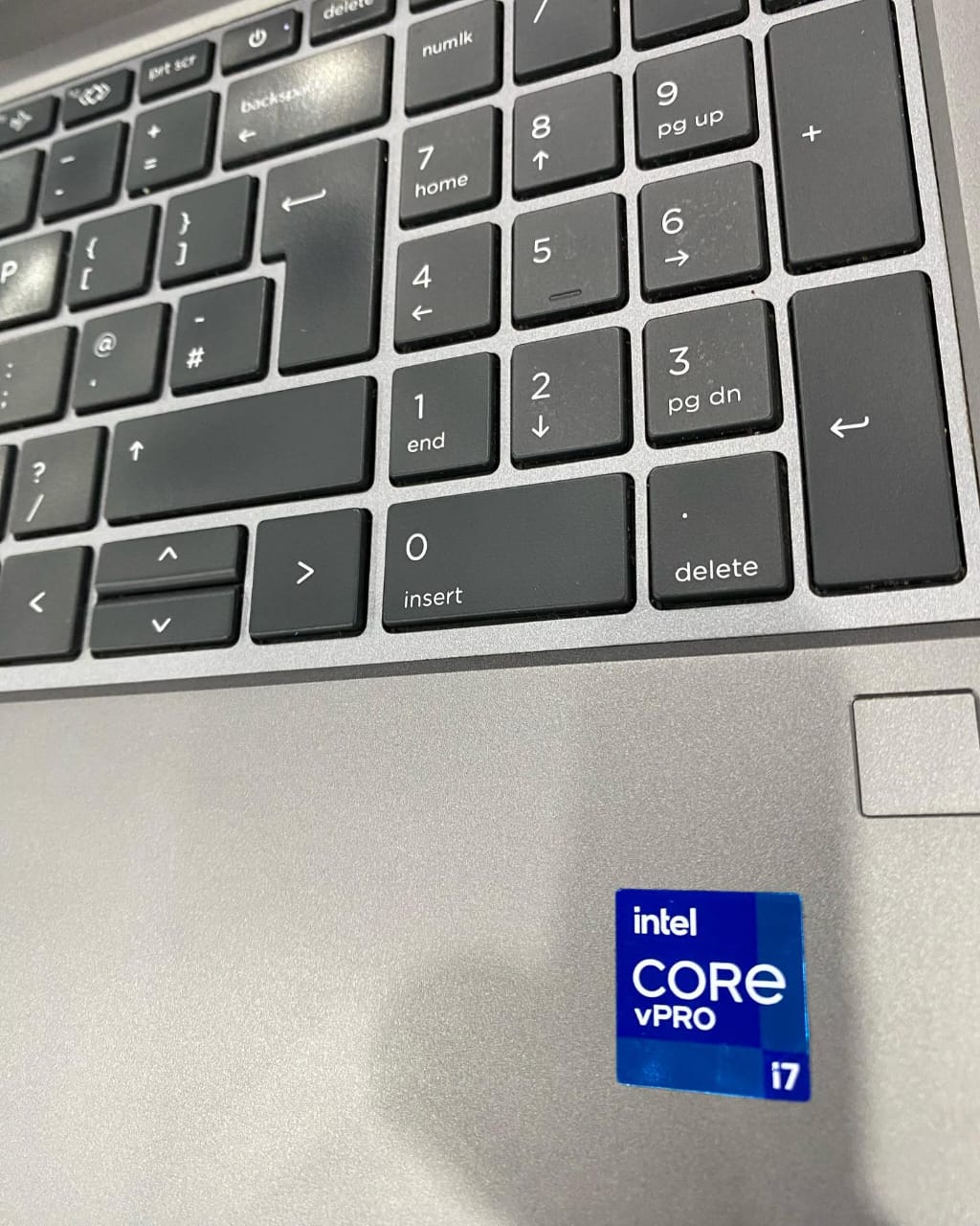 JKoss HP Zbook Fury G8 Mobile workstation version pro Gaming i7 11th gen – Image 3