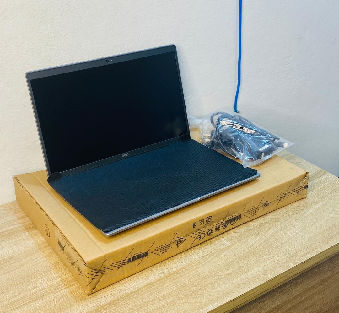 JKoss DELL Latitude 5530 i7 12th gen – Image 2