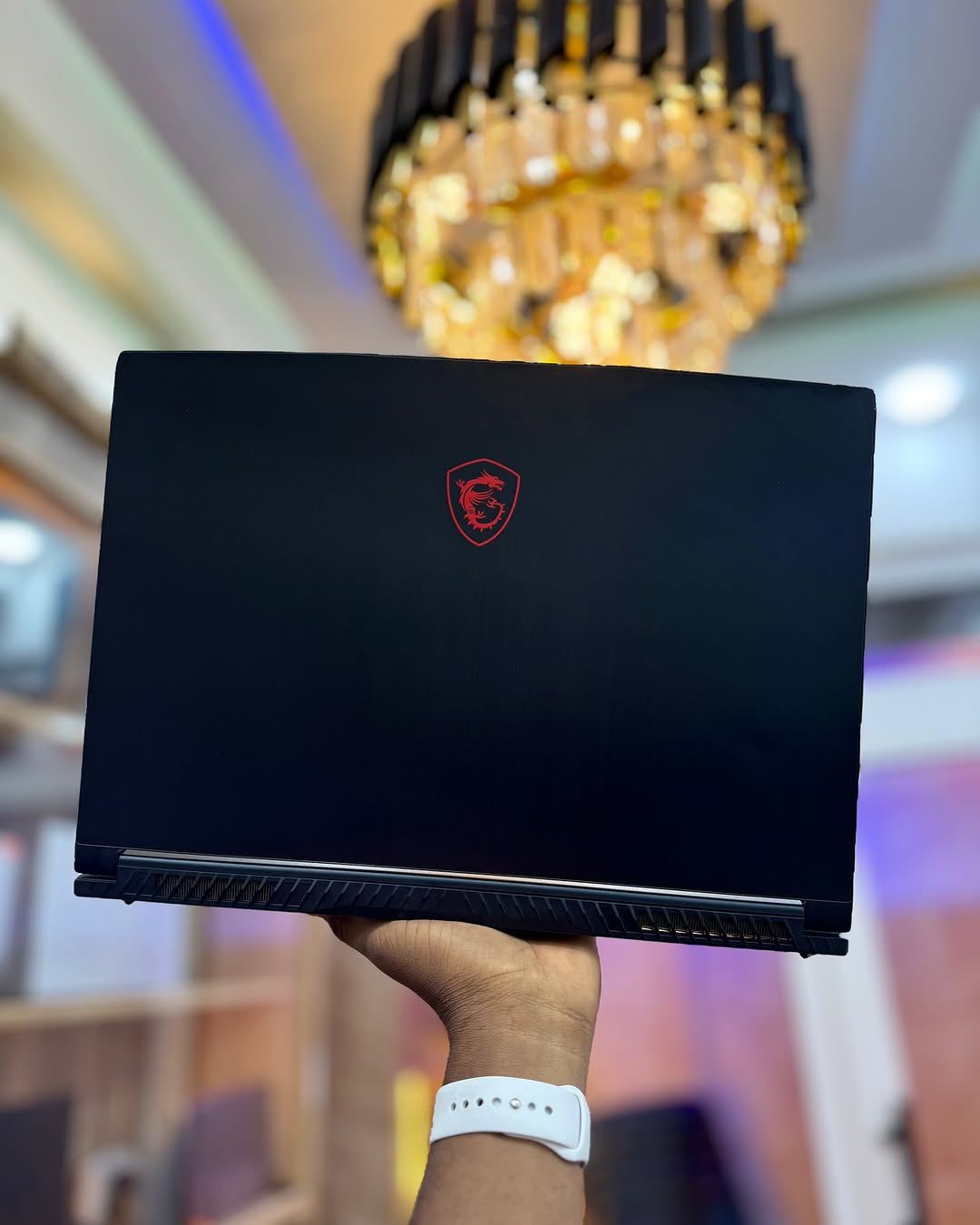 JKoss MSI GF63 thin 10SC Gaming i5 10th gen – Image 3