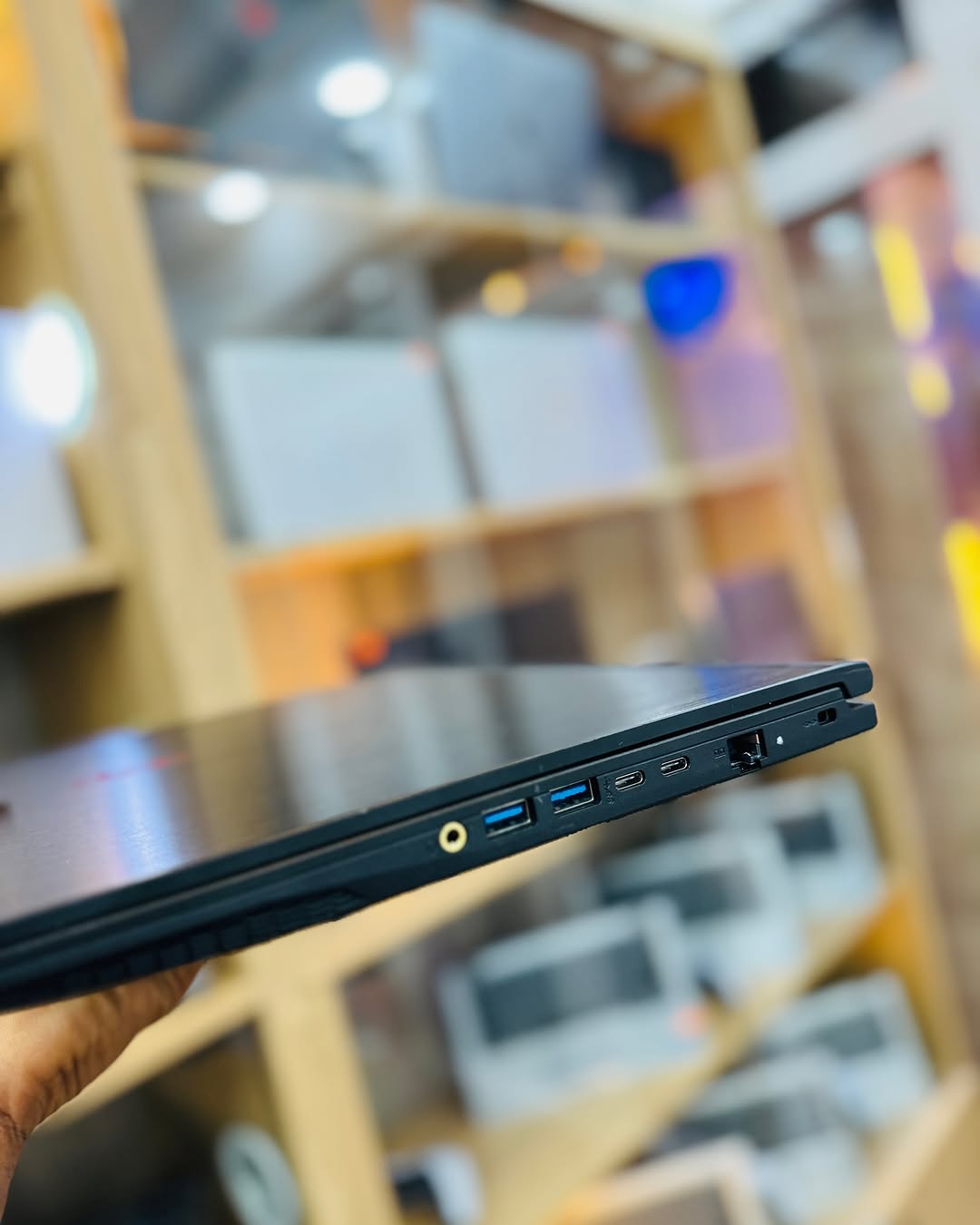 JKoss MSI GF63 thin 10SC Gaming i5 10th gen – Image 5