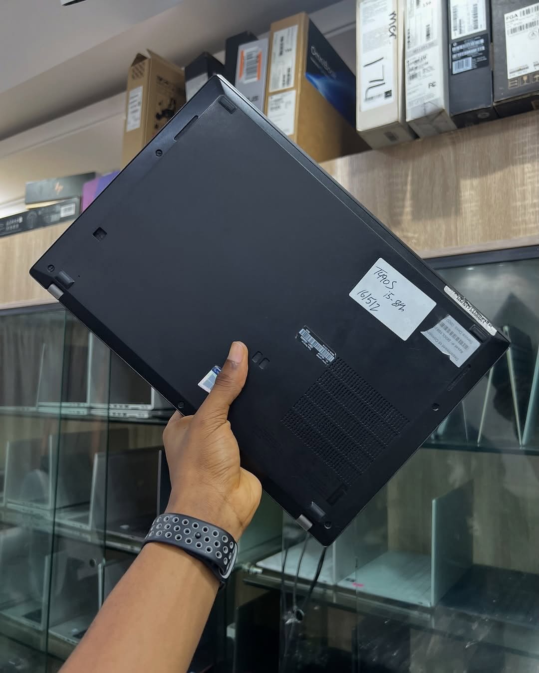 JKoss LENOVO thinkpad T490s i5 8th gen – Image 6