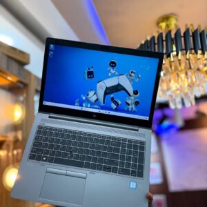 JKoss Gaming by HP Zbook 15u G5 workstation (Station de Travail) i7 8th gen