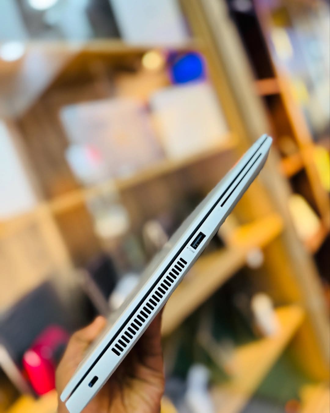 JKoss Gaming by HP Zbook 15u G5 workstation (Station de Travail) i7 8th gen – Image 4