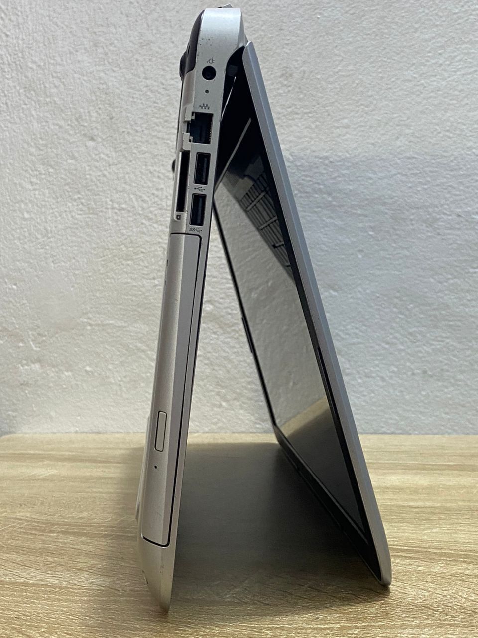 JKoss HP Pavilion Notebook i7 6th gen – Image 5