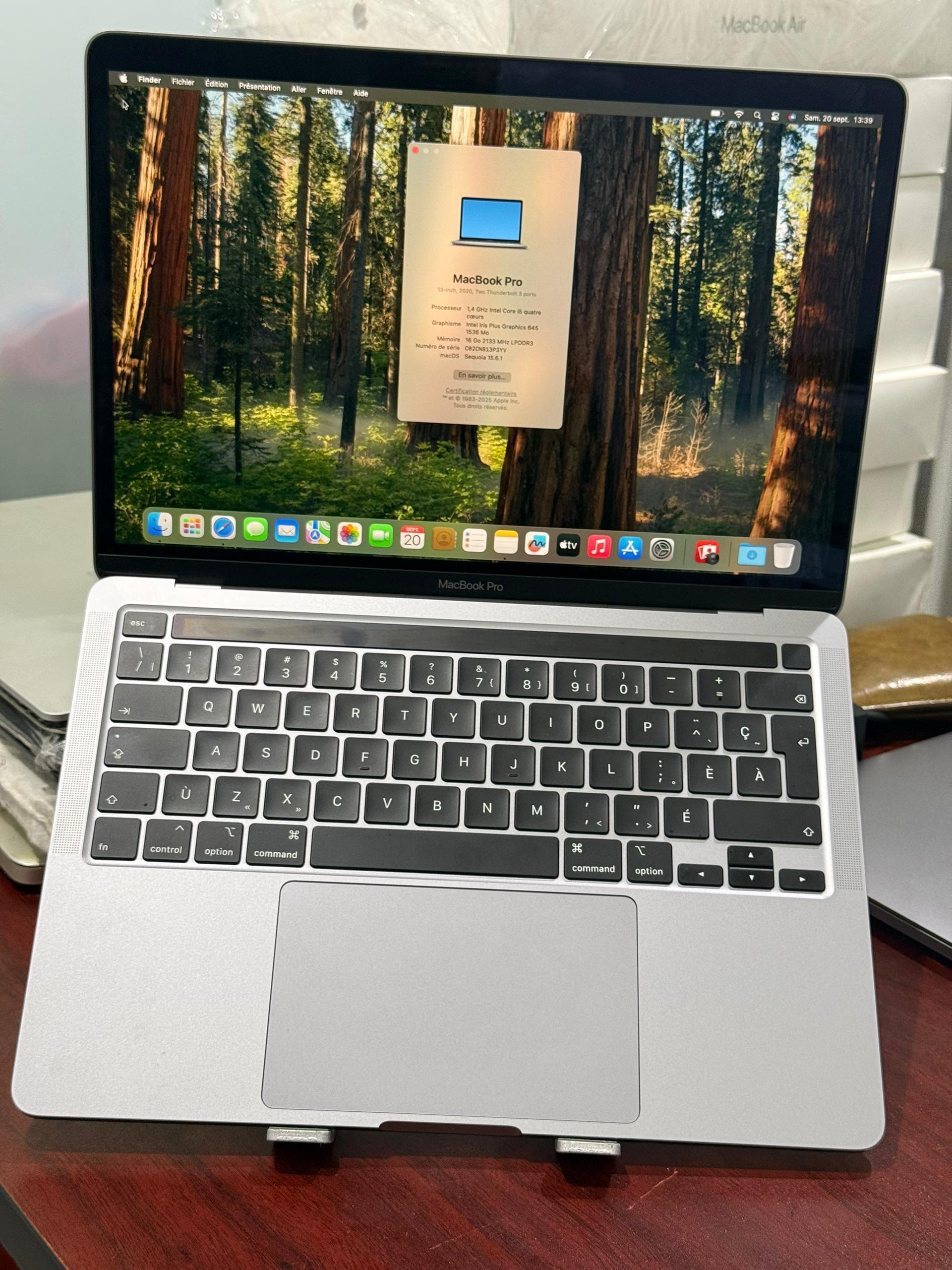 JKoss MacBook Pro 2020 i5