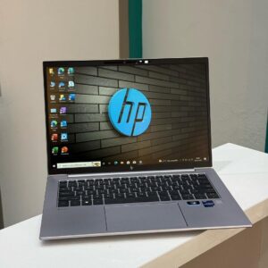 JKoss HP ZBOOK Firefly 14 inch G9 Mobile workstation i5 12th gen